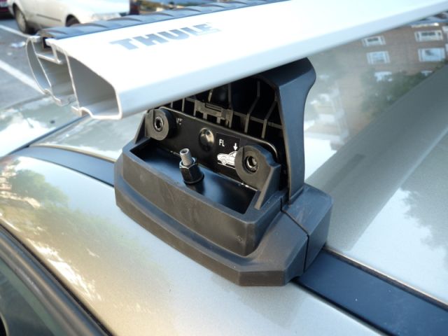 THULE Rapid FixPoint 753 Wingbar - Imagen 2